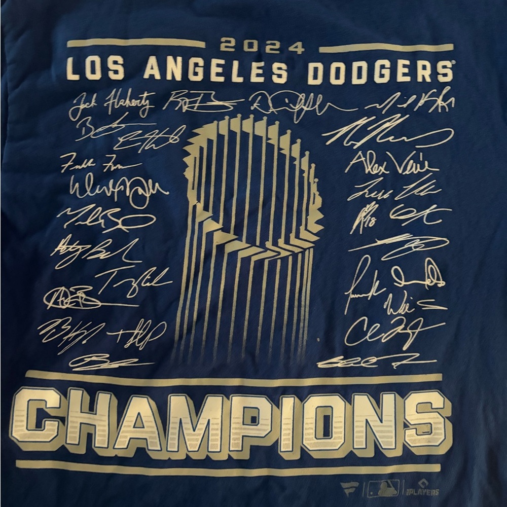 Mens La Dodgers 2024 World Series Champions Tee Signatures On Back Size Medium